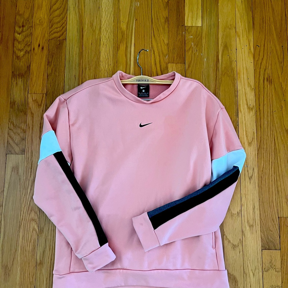 XS Nike Fleece Lined Sweatshirt with pockets